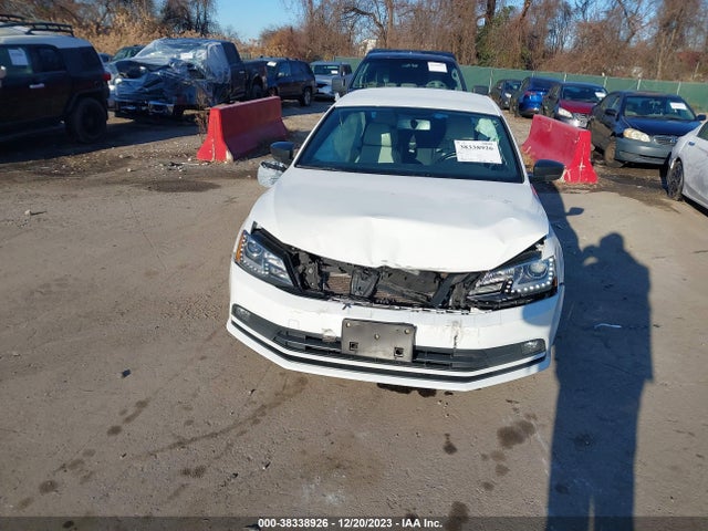 2016 VOLKSWAGEN JETTA 1.8T SPORT VIN: 3VWD17AJ7GM253142