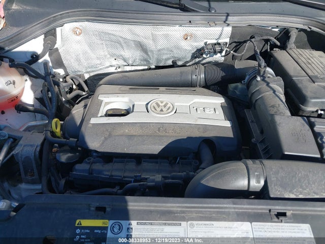 2017 VOLKSWAGEN TIGUAN 2.0T WOLFSBURG EDITION VIN: WVGSV7AX4HK031293