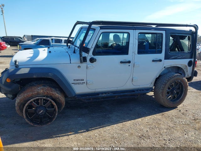 2014 JEEP WRANGLER UNLIMITED SPORT VIN: 1C4BJWDG2EL260731