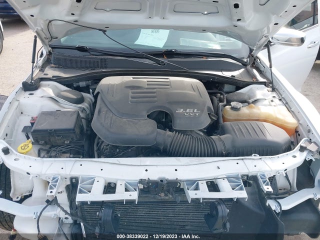 2C3CCAEG5GH212225 Chrysler 300 300c