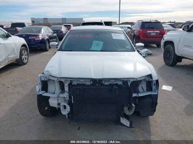 2C3CCAEG5GH212225 Chrysler 300 300c