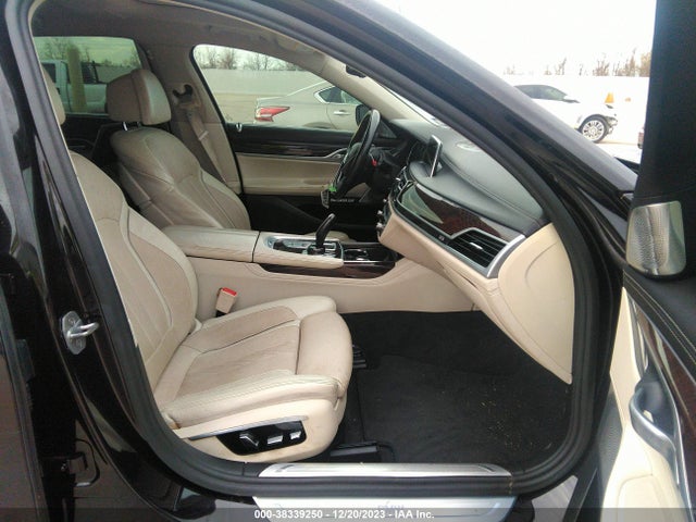 WBA7F0C5XHGM21406 BMW 750i