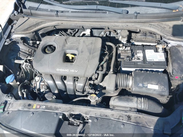 2018 HYUNDAI ELANTRA SEL VIN: 5NPD84LF0JH307898