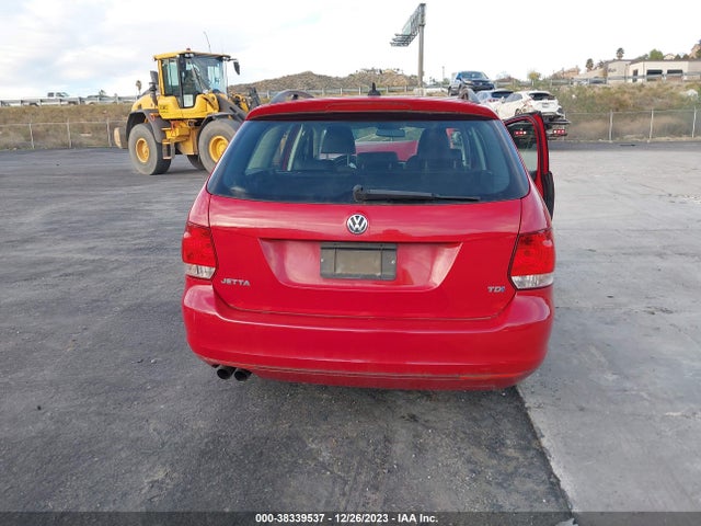 2010 VOLKSWAGEN JETTA TDI VIN: 3VWPL7AJ5AM692371