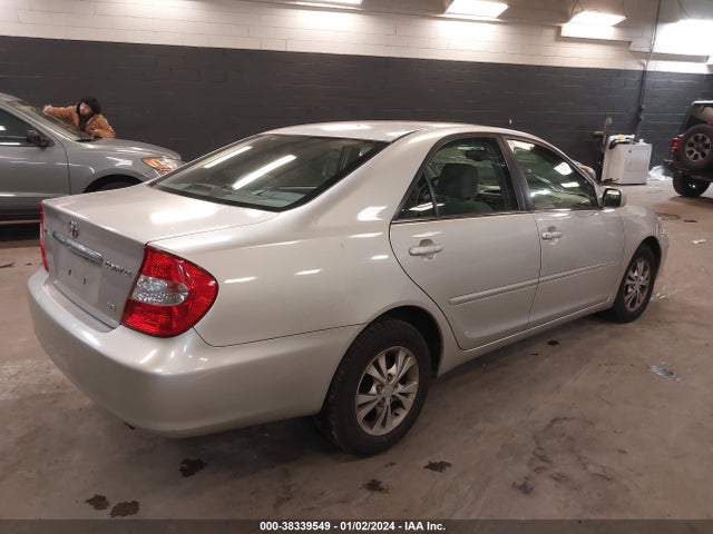 2004 TOYOTA CAMRY LE V6 VIN: 4T1BF32K24U570826