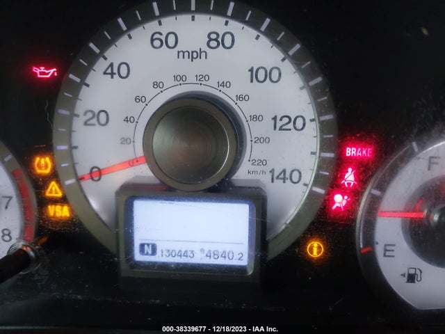 2011 HONDA PILOT EX-L VIN: 5FNYF4H79BB070885