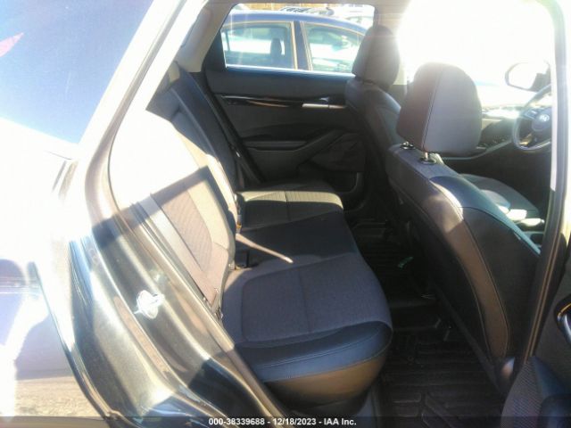 KNDEU2AA3M7043063 KIA SELTOS S