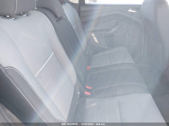 1FMCU9GX7EUD38029 Ford ESCAPE SE