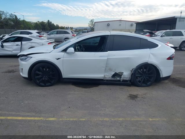 5YJXCBE28JF101186 Tesla Model X 100d/75d/p100d