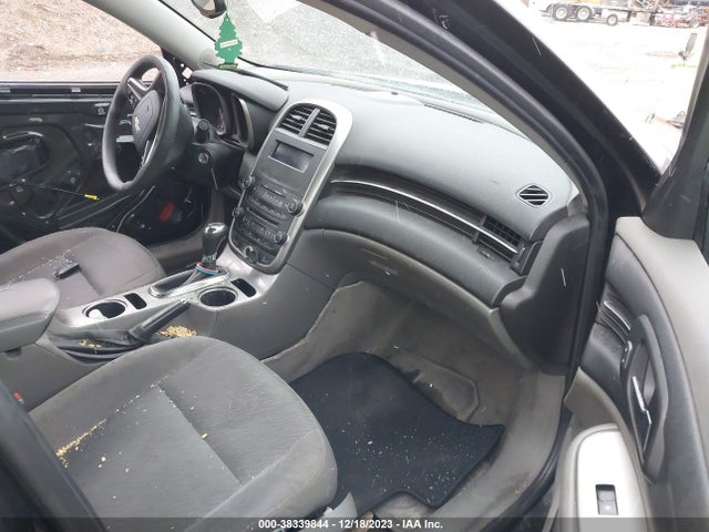 Chevrolet MALIBU LS 2015 1G11B5SLXFF179813 Image 5