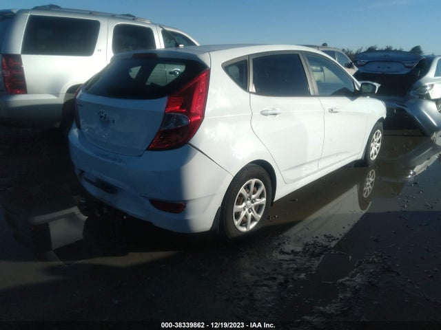 2014 HYUNDAI ACCENT GLS/GS VIN: KMHCT5AE0EU181477