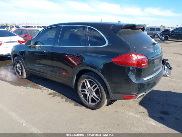 2014 PORSCHE CAYENNE WP1AA2A23ELA96577 Photo 2