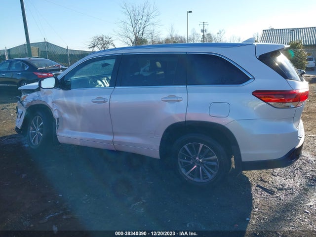 2018 TOYOTA HIGHLANDER XLE VIN: 5TDJZRFH5JS912715