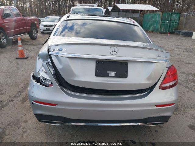 WDDZF4KB7JA371203 Mercedes-Benz E 300 4matic