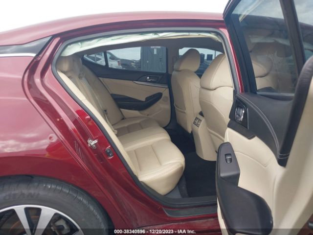 1N4AA6AP6JC370567 Nissan Maxima 3.5 Sv