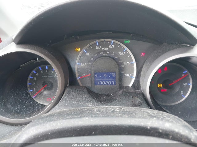 2009 HONDA FIT VIN: JHMGE88229S059782