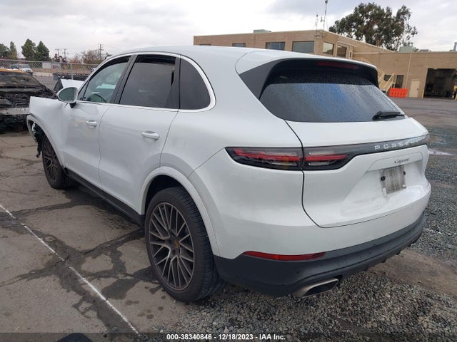 2020 PORSCHE CAYENNE WP1AA2AY5LDA07555 Photo 2