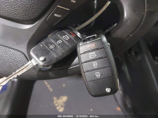 KIA FORTE LX 2017 3KPFK4A78HE099855 Image 11
