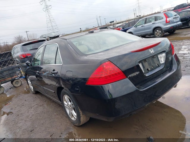2007 HONDA ACCORD 2.4 EX VIN: 1HGCM56847A155779
