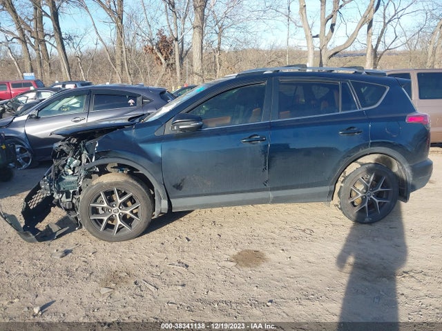 Toyota RAV4 SE 2018 JTMJFREV8JJ223622 Image 15