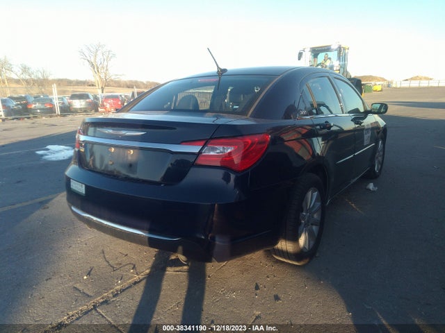 1C3CCBBG9EN183973 Chrysler 200 Touring