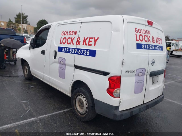 2015 NISSAN NV200 S VIN: 3N6CM0KN4FK708440