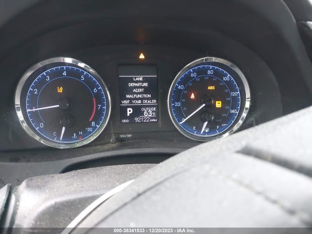 2019 TOYOTA COROLLA LE VIN: 2T1BURHE9KC157164