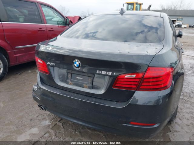 WBA5A7C56FD624905 BMW 528i Xdrive