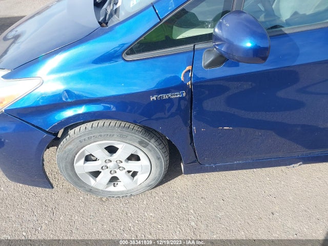 38341839 :رقم المزاد ، JTDKN3DU1A0075686 vin ، 2010 Toyota Prius Iii مزاد بيع