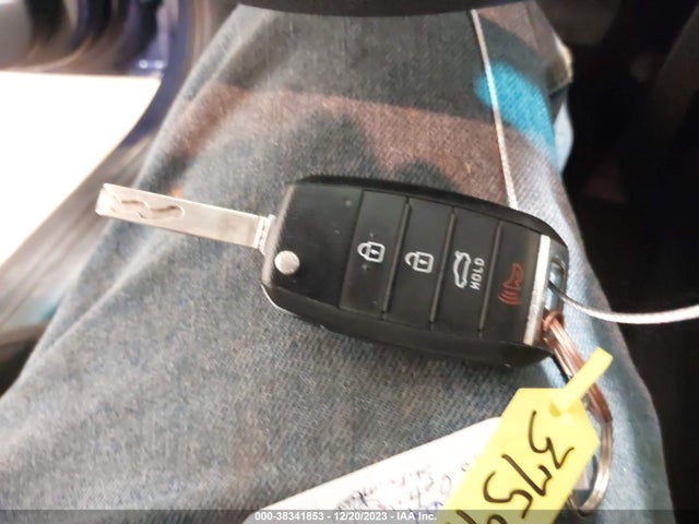 KIA Optima Lx 2018 5XXGT4L32JG236409 Image 11
