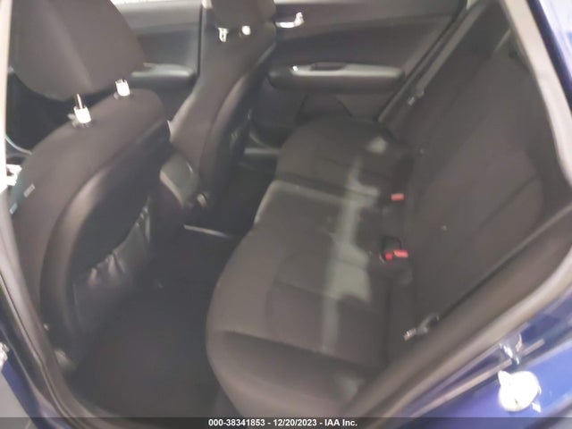 KIA Optima Lx 2018 5XXGT4L32JG236409 Image 8