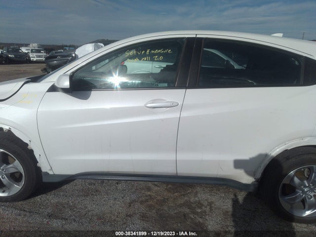 2022 HONDA HR-V AWD LX VIN: 3CZRU6H32NM723800