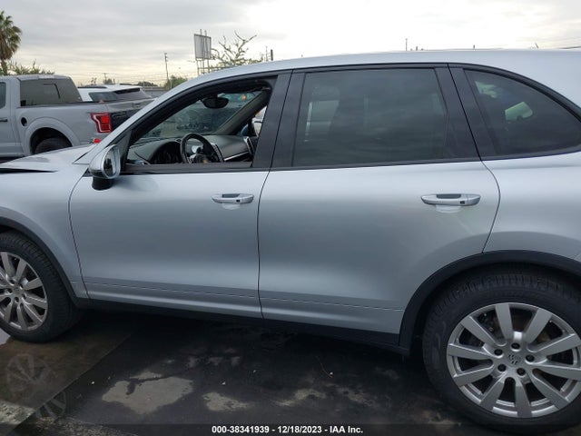 2016 PORSCHE CAYENNE VIN: WP1AA2A29GKA12836