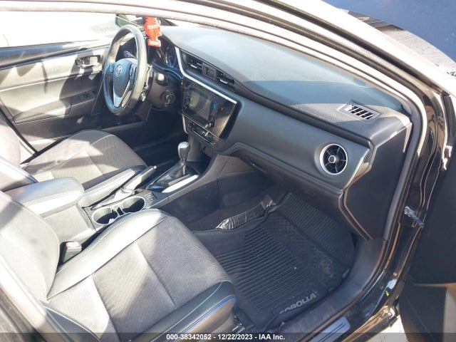 Toyota COROLLA SE 2018 2T1BURHE7JC018777 Image 5