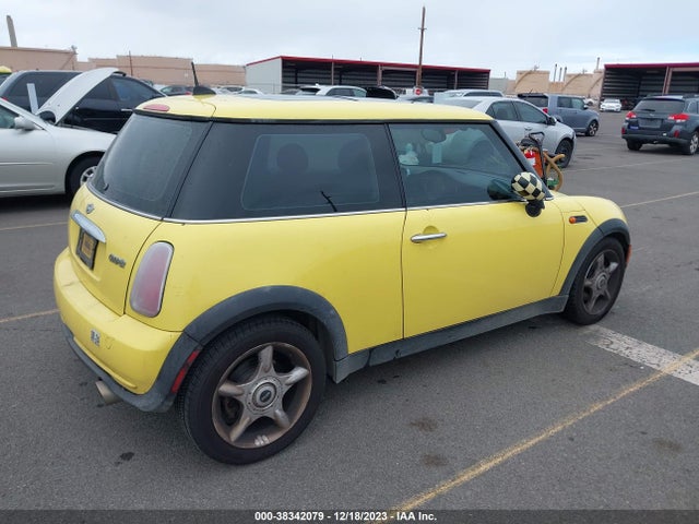 2005 MINI COOPER WMWRC33495TJ65417 Photo 3