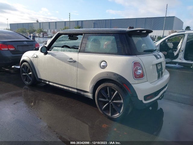2012 MINI COOPER S WMWSV3C5XCTY18371 Photo 2