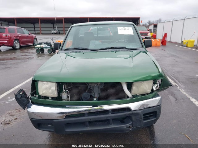 1998 NISSAN FRONTIER STANDARD/XE VIN: 1N6DD21S5WC305936