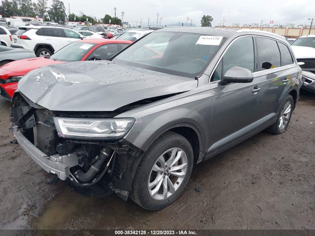 WA1AHAF75HD045988 Audi Q7 2.0t Premium