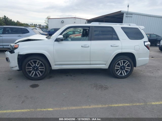 Toyota 4runner Limited 2018 JTEBU5JR2J5605743 Image 14