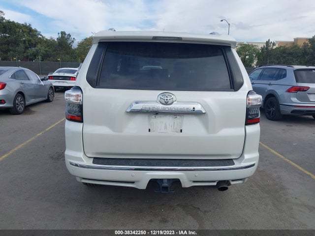 Toyota 4runner Limited 2018 JTEBU5JR2J5605743 Image 16