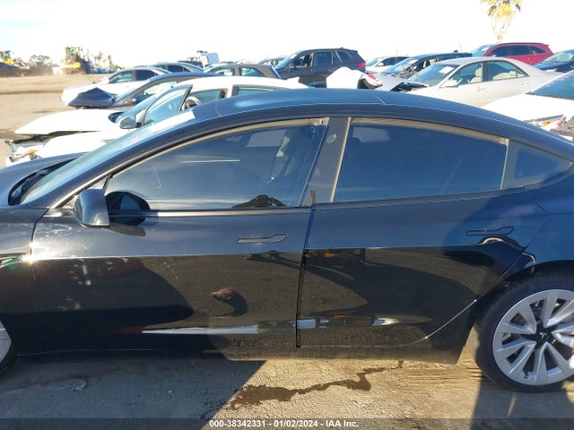 Tesla Model 3 Rear-wheel Drive 2022 5YJ3E1EA9NF357725 Image 14