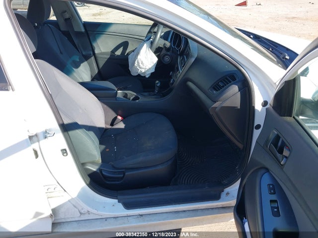 KIA Optima Lx 2015 KNAGM4A76F5640356 Image 5