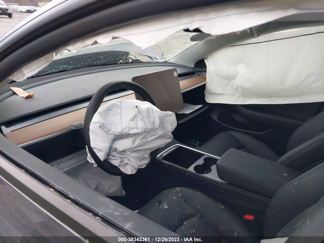 5YJ3E1EA9PF691966 Tesla Model 3 Rear-wheel Drive