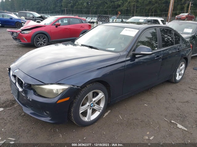 BMW 320i 2015 WBA3B1C52FK137391 Image 2