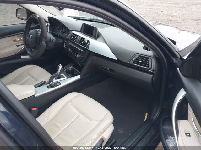 BMW 320i 2015 WBA3B1C52FK137391 Image 5