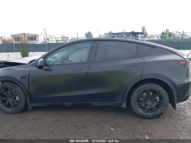 7SAYGDEE6NF557601 Tesla Model Y Long Range Dual Motor All-wheel Drive