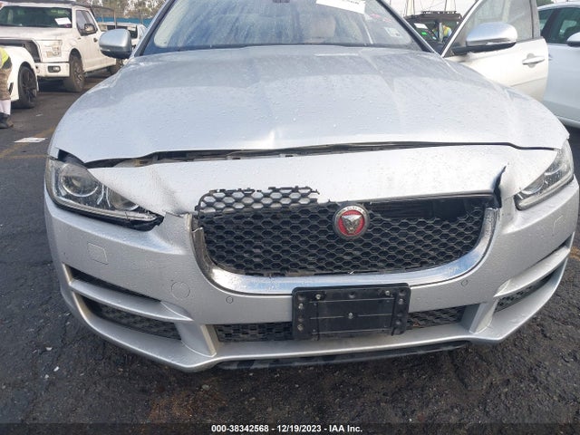 2017 JAGUAR XE SAJAD4BG3HA965646 Photo 5