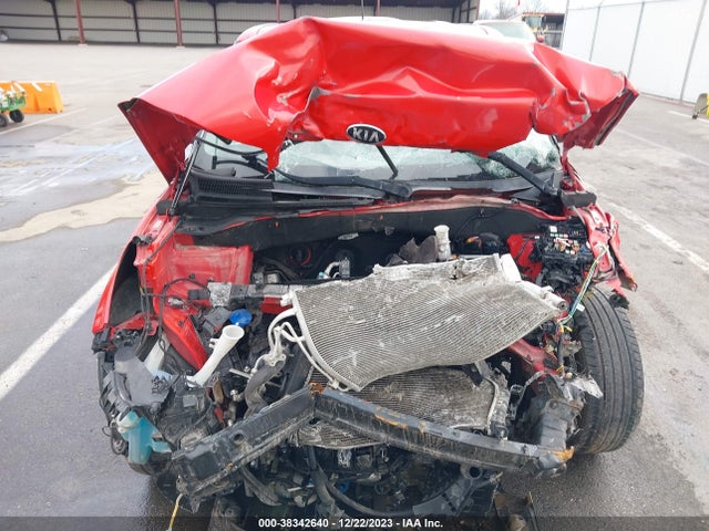KIA SOUL + 2015 KNDJP3A58F7780860 Image 12