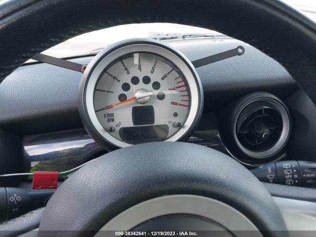 2009 MINI COOPER S WMWMF735X9TT97340 Photo 6