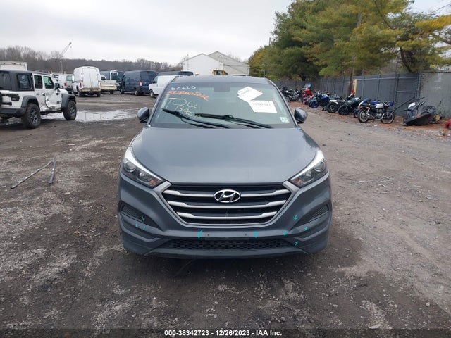 Hyundai TUCSON SE 2018 KM8J2CA47JU635417 Image 12